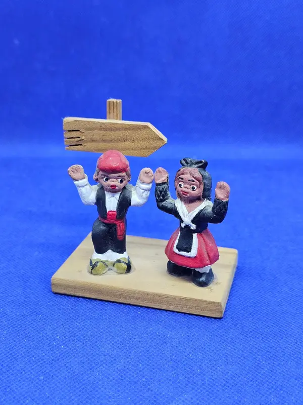 Scène Folklorique Espagnole Couple Traditionnel Terre Cuite Peinte Brocante